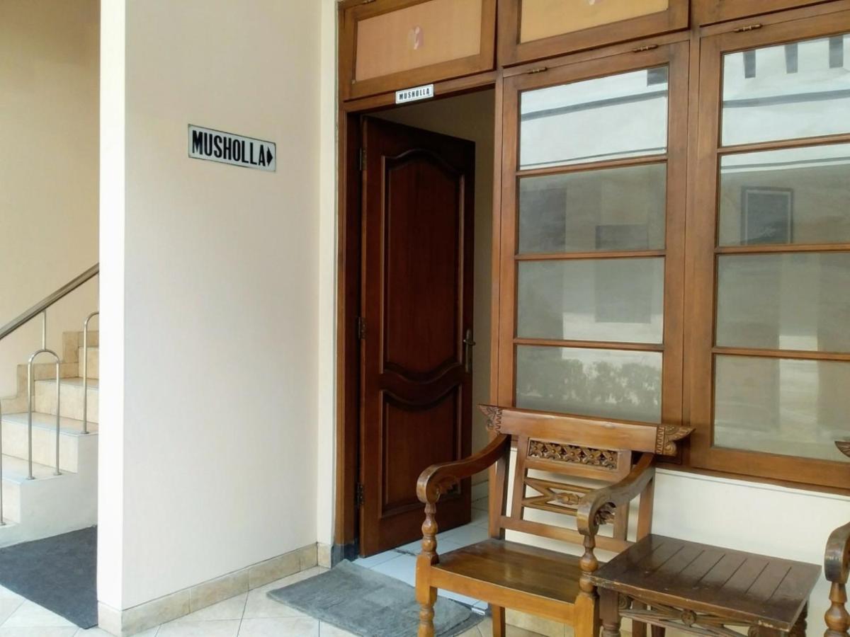 Malioboro Inn Hotel Yogyakarta Exterior foto